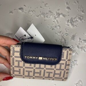 Brand new Tommy hilfigers !